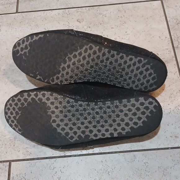 TOMS sparkly black sparkle slip on shoe 8.5 flats boho - Picture 6 of 7